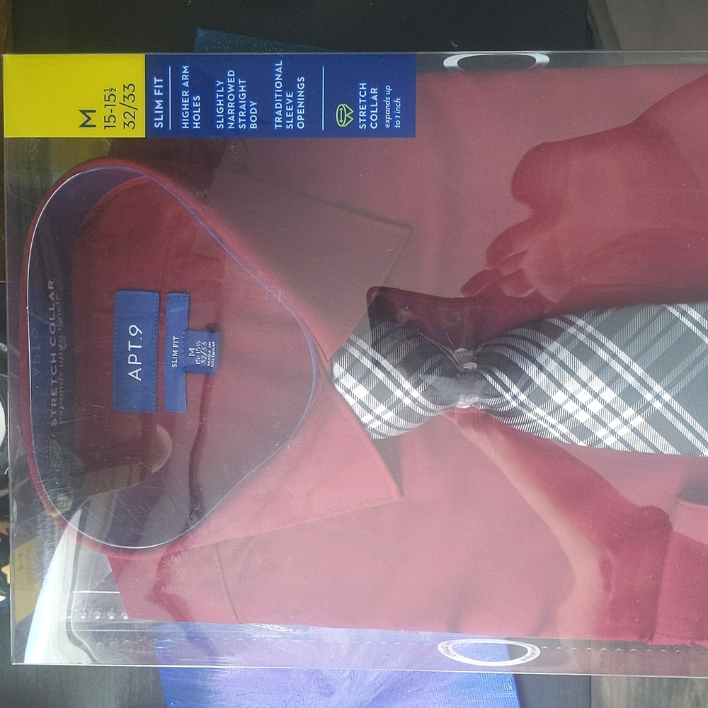NIB Men's Apt 9 dress shirt and tie